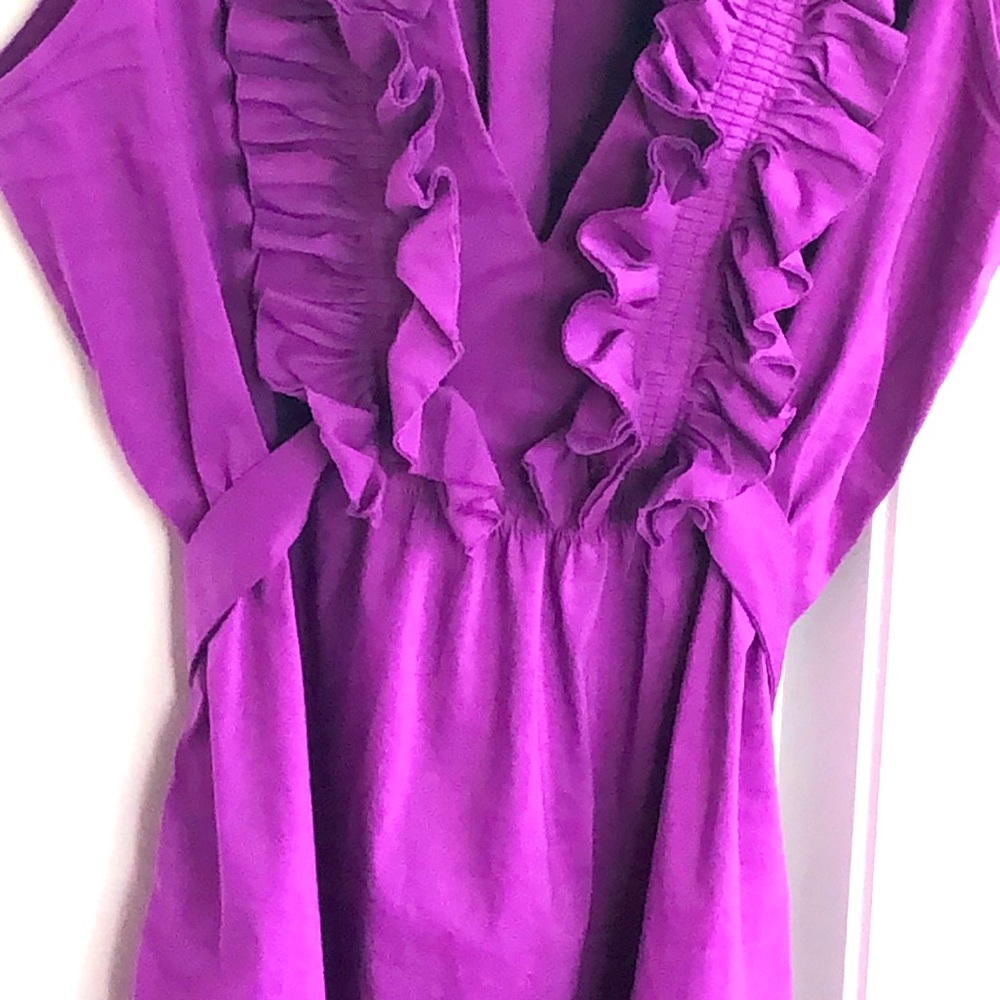 BCBG ruffled tank - Picture 4 of 4